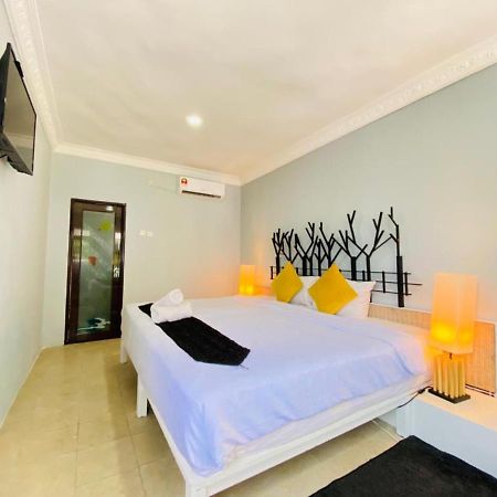 Fat Mermaid Guesthouse Pantai Cenang  Εξωτερικό φωτογραφία