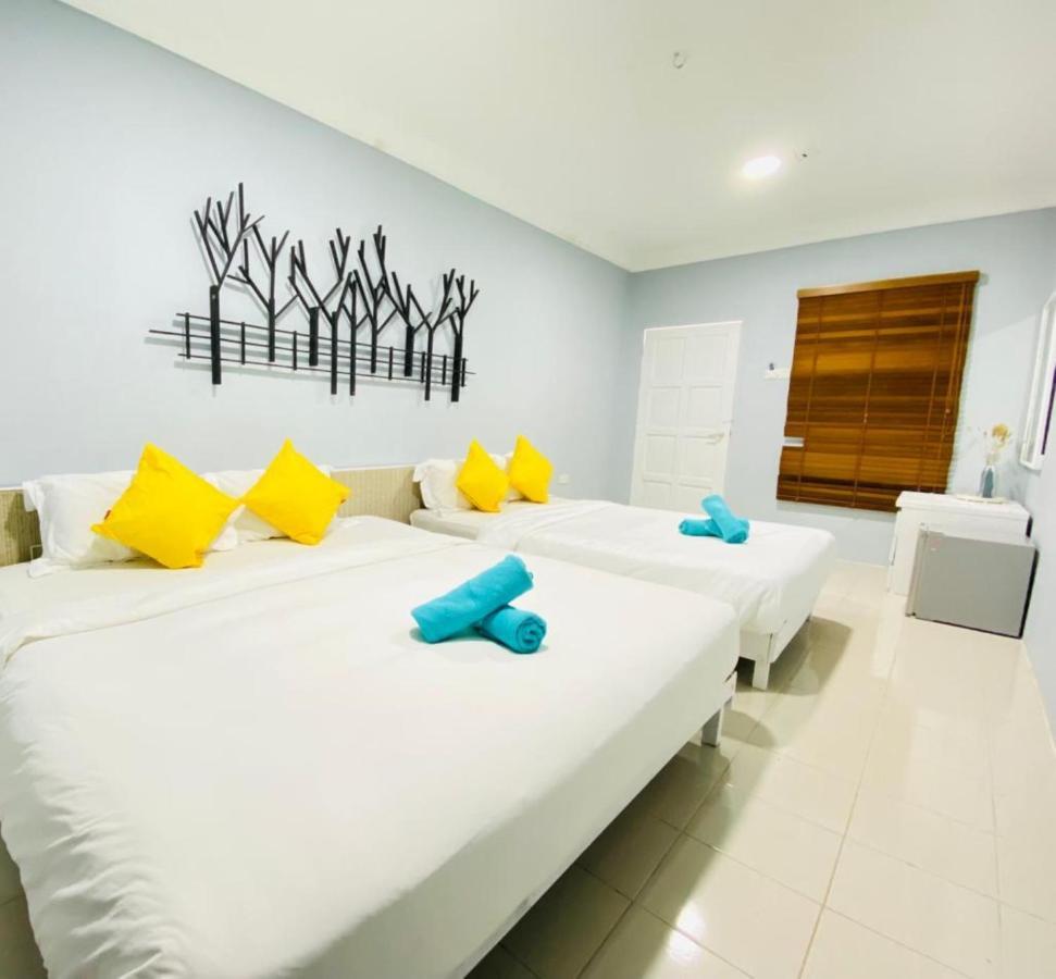Fat Mermaid Guesthouse Pantai Cenang  Εξωτερικό φωτογραφία