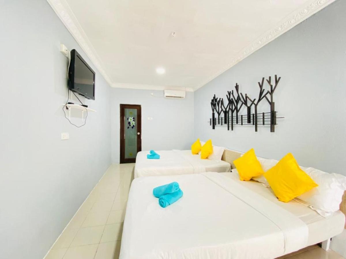 Fat Mermaid Guesthouse Pantai Cenang  Εξωτερικό φωτογραφία